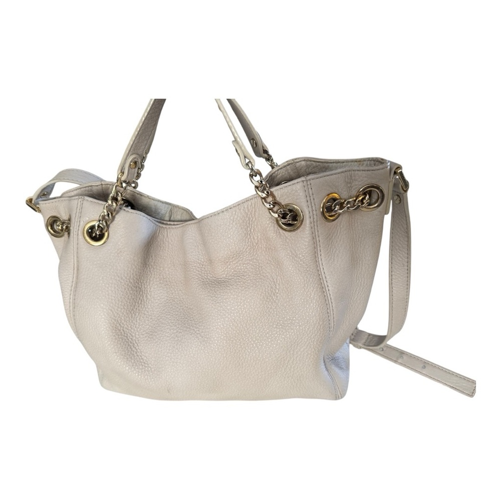 Michael Michael Kors Beige Handbag – Classic Style with Functional Design. - Picture 9 of 13